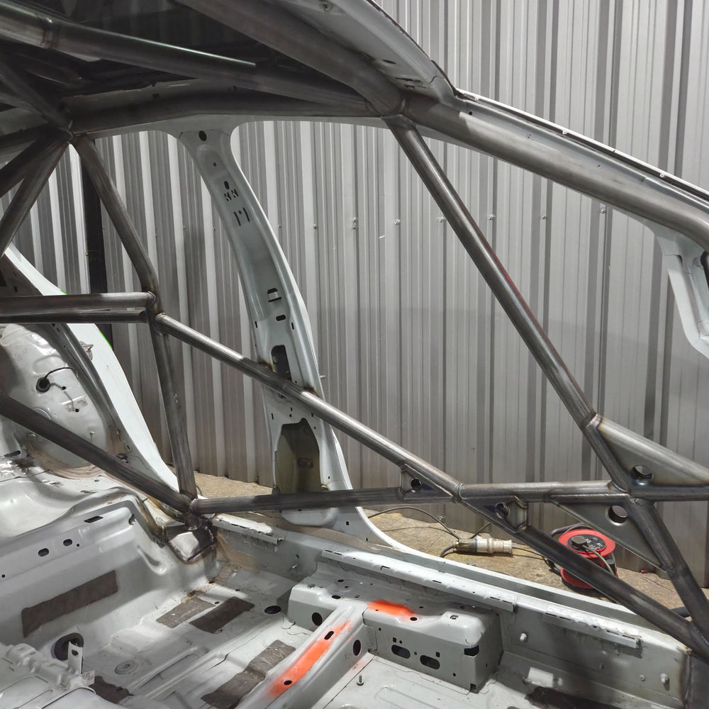 VOLKSWAGEN Golf Mk8 Multipoint T45 roll cage kit 