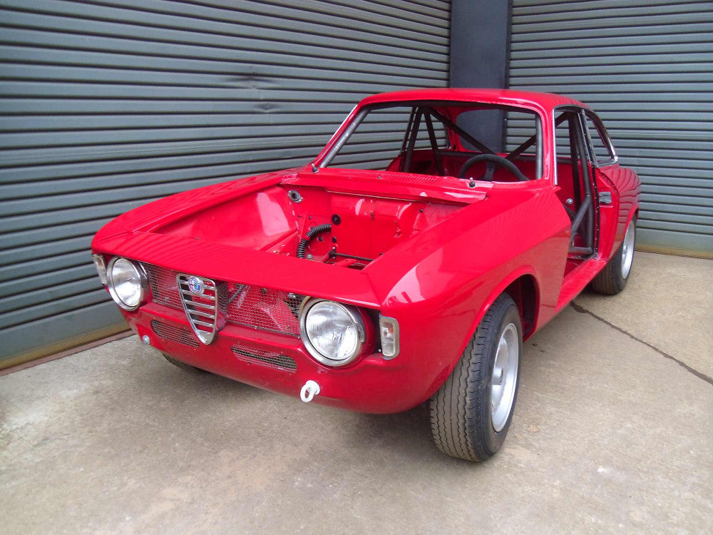 Alfa Romeo 105 Rear Alfa Romeo 105 GTA Históricos T45 Roll Cage | Apéndice K FIA | Custom Cages