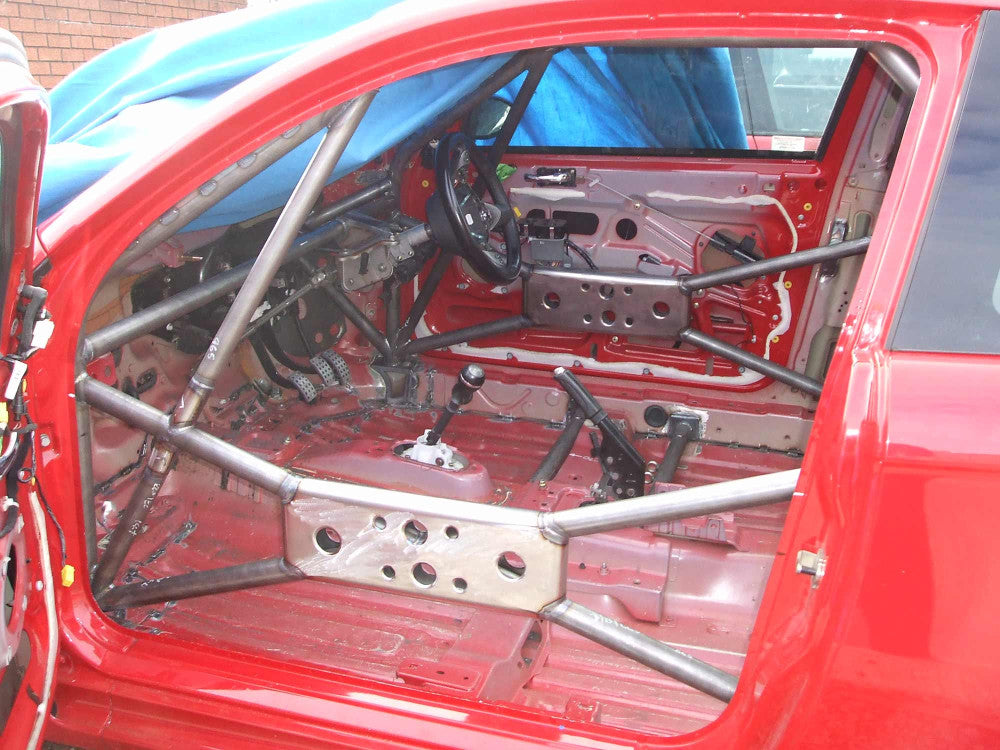 ALFA ROMEO 147 GTA International Multipoint T45 roll cage kit. FIA Certificated