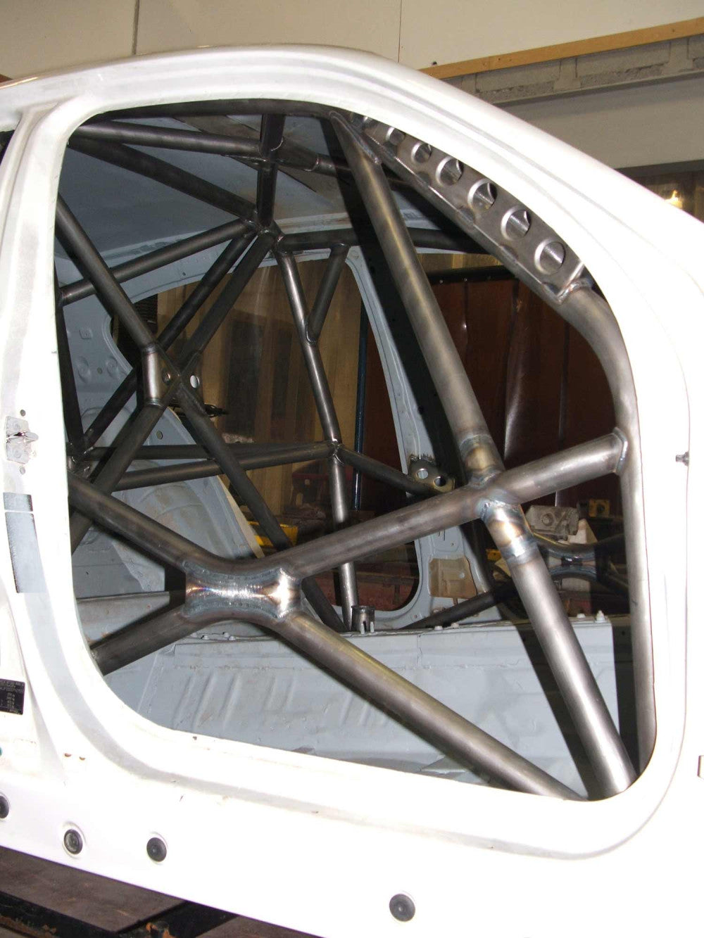 BMW 1 Series E81 E82 E87 International Multipoint T45 roll cage kit. FIA Certificated