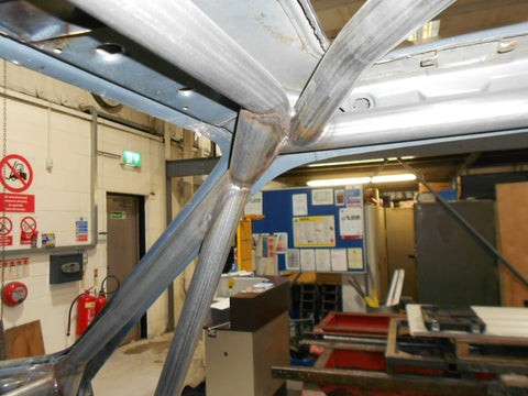 BMW E30 25CrM04 Multipoint roll cage. FIA / MSUK certificated 