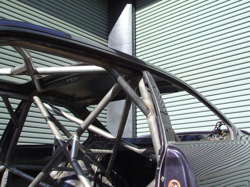 BMW E36 2dr Step 2 International Multipoint T45 roll cage kit. FIA Certificated