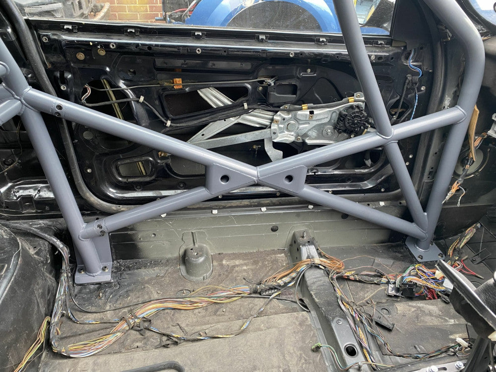 BMW E36 + M3 2dr Bolt-in T45 roll cage MS UK Compliant