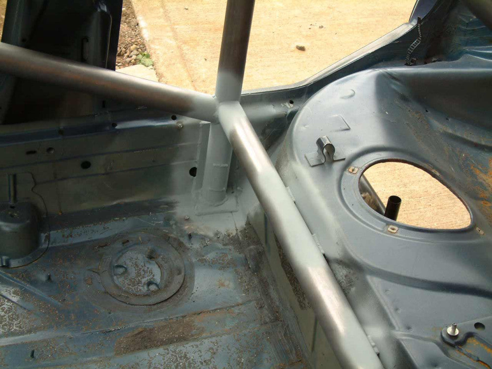 BMW E36 + M3 4dr International Multipoint T45 roll cage kit. FIA Certificated