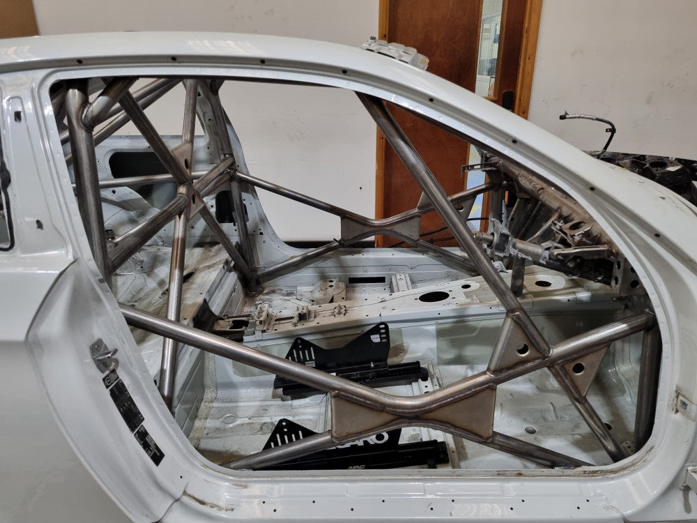BMW E90 / E92 Optima Multipoint T45 Roll Cage FIA Certificated