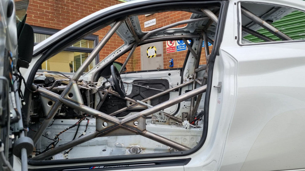 BMW M2 F87 Multipoint T45 roll cage kit