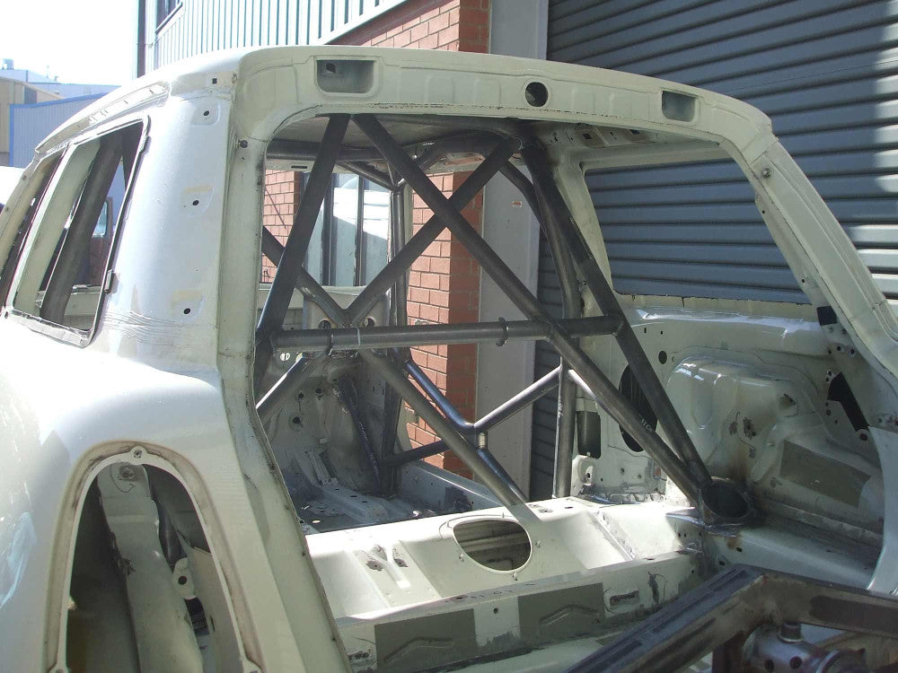 BMW Mini 2nd gen 2007 on R56 Multipoint T45 roll cage kit FIA Certificated