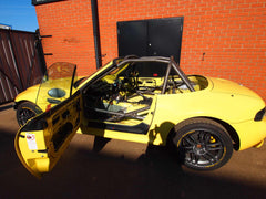 BMW Z3 Roadster International Multipoint T45 roll cage kit. FIA Certificated