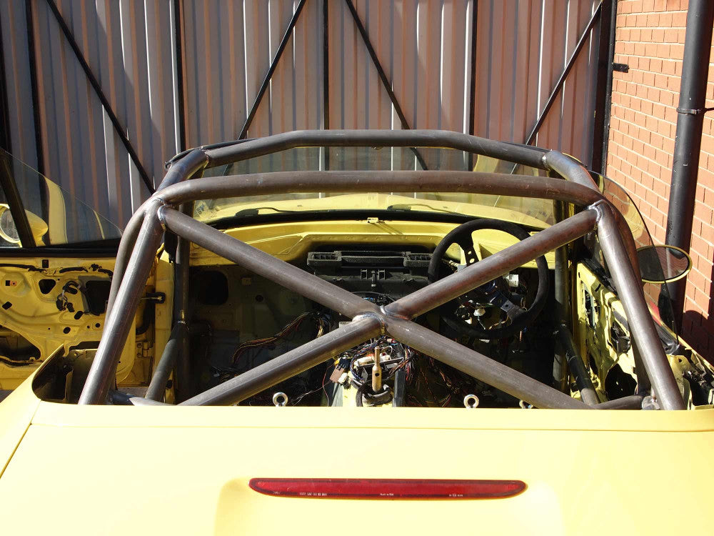 BMW Z3 Roadster International Multipoint T45 roll cage kit. FIA Certificated