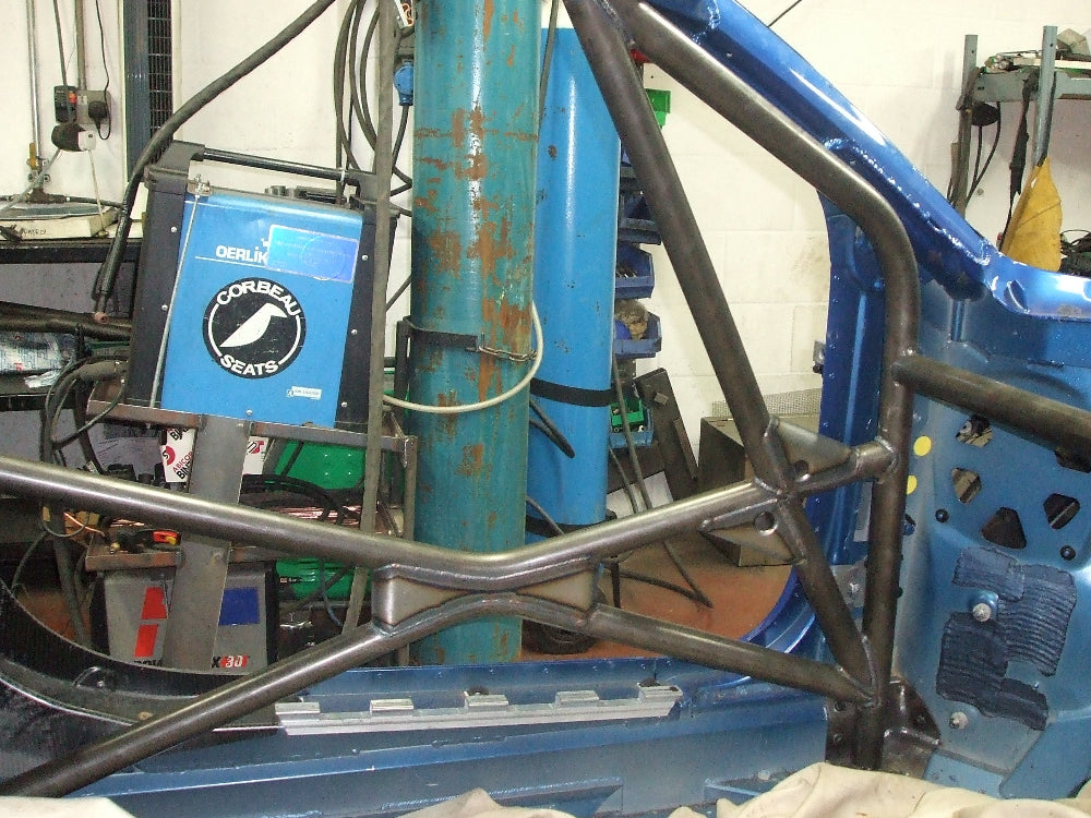 AUDI R8 Multipoint T45 roll cage kit 