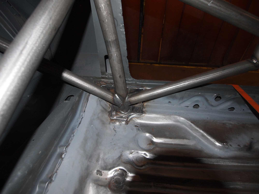 FORD Capri Mk3 Historic T45 roll cage kit. MS UK Compliant to Appendix K