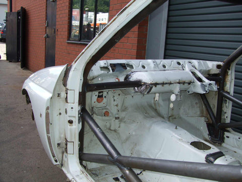 FORD Escort Cosworth International Multipoint CDS roll cage kit. FIA Certificated 