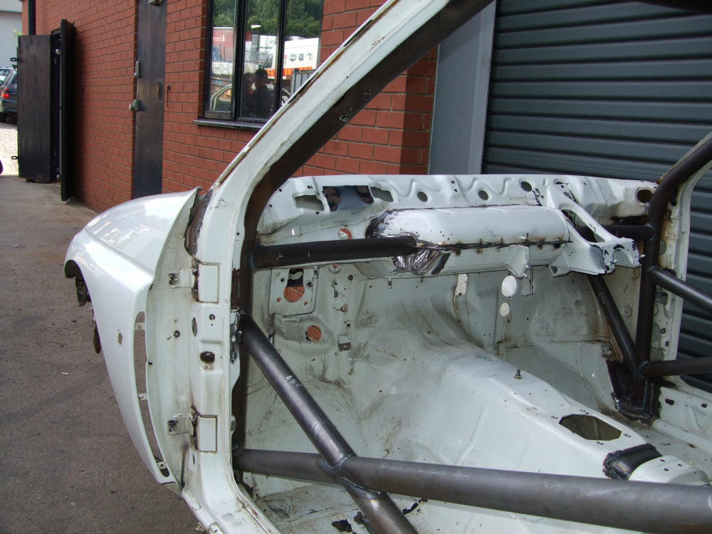 FORD Escort Cosworth International Multipoint T45 roll cage kit. FIA Certificated 