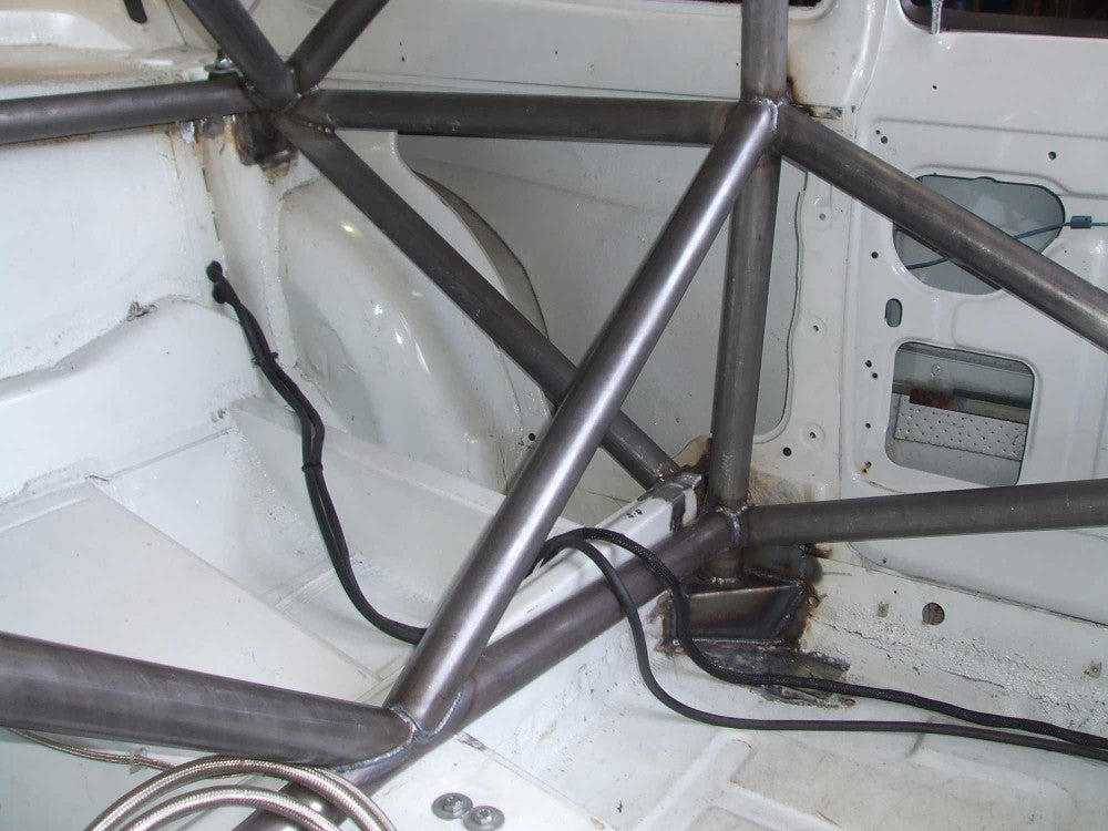 FORD Escort Mk1 International Multipoint T45 roll cage kit. FIA Certificated 