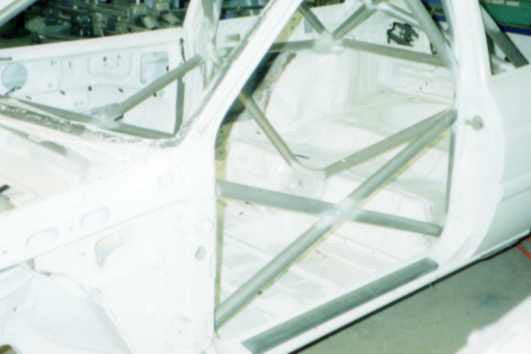FORD Escort Mk6 RS2000 Multipoint T45 roll cage kit. FIA/MSUK Certificated 