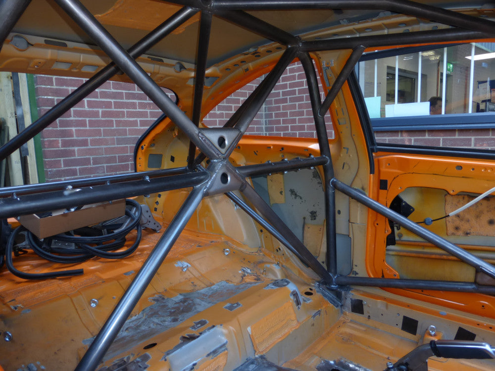 FORD Focus 06> MK2 Multipoint T45 roll cage kit