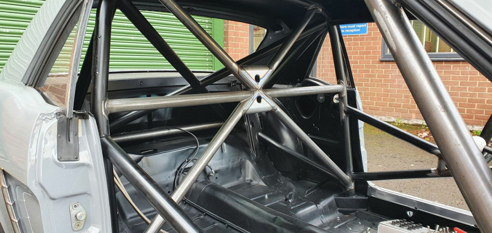 FORD Mustang Fastback T45 roll cage kit Lightweight FIA Certificated