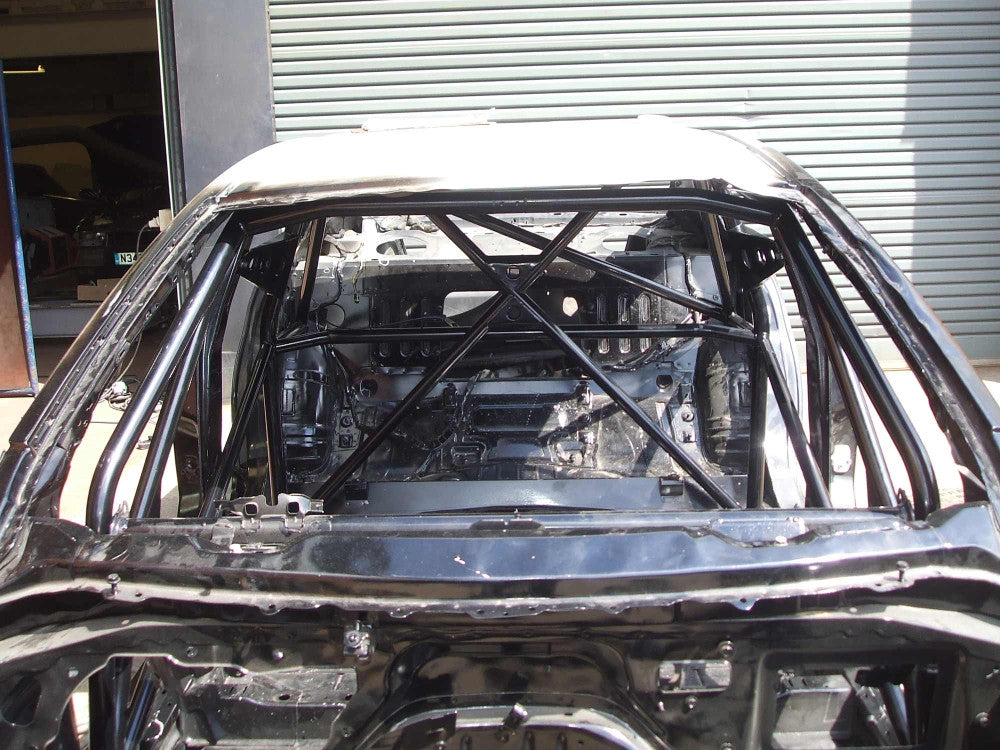 HOLDEN VXR8 Multipoint T45 roll cage kit. MS UK Compliant