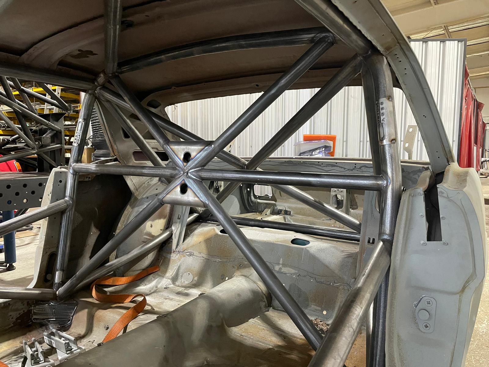 FORD Mustang Fastback T45 roll cage kit Lightweight FIA Certificated