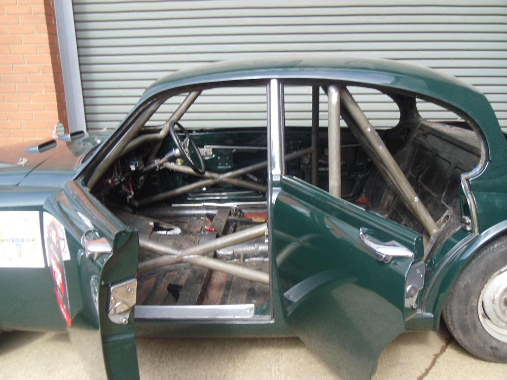 JAGUAR MK2 Historic T45 roll cage kit. MS UK Compliant to Appendix K