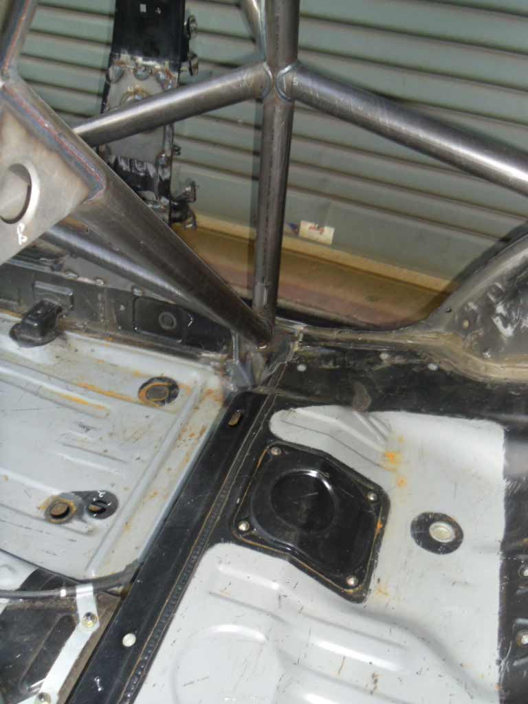 MITSUBISHI Lancer EVO 3 International Multipoint T45 roll cage kit. FIA Certificated