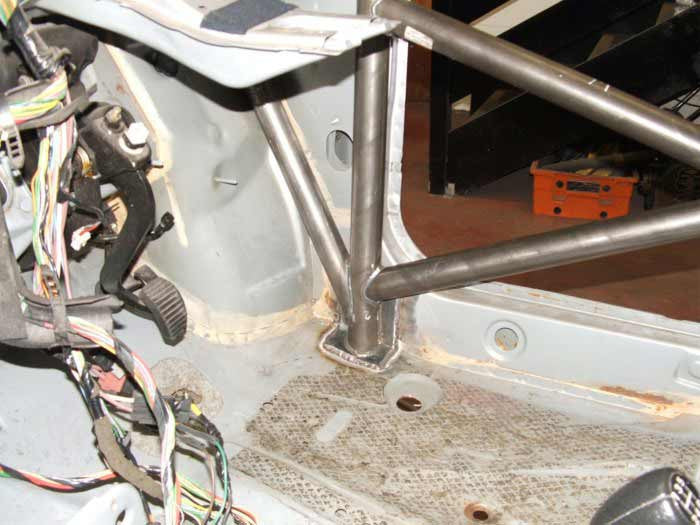 PEUGEOT 106 International Multipoint T45 roll cage kit. FIA / MSUK Certificated