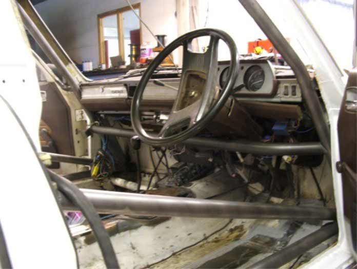 PEUGEOT 504 Multipoint CDS roll cage kit