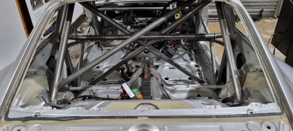 PORSCHE 997 Lightweight International Multipoint T45 roll cage kit FIA Certificated