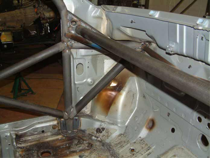 SUZUKI Ignis International Multipoint T45 roll cage kit. FIA Certificated