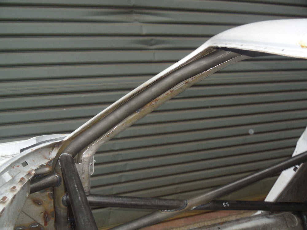 TRIUMPH TR7 Factory Style Multipoint T45 roll cage kit