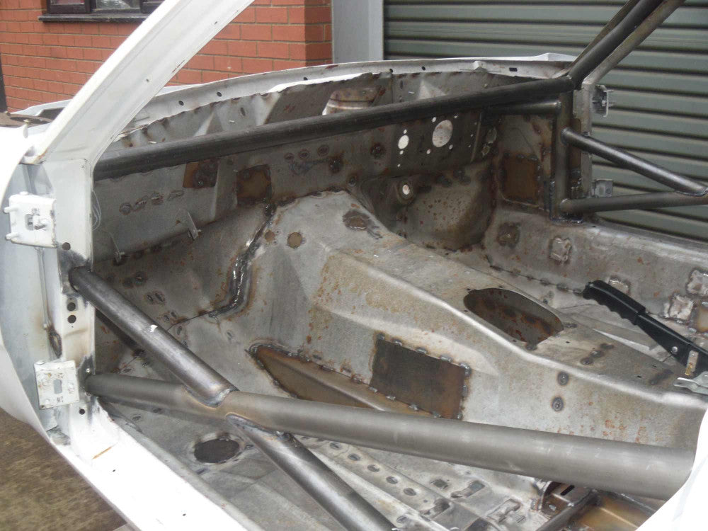 TRIUMPH TR7 Factory Style Multipoint T45 roll cage kit