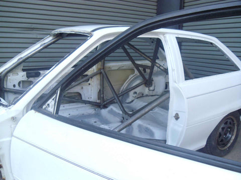 VAUXHALL Astra MK2/3 International Multipoint CDS roll cage kit. FIA Certificated 