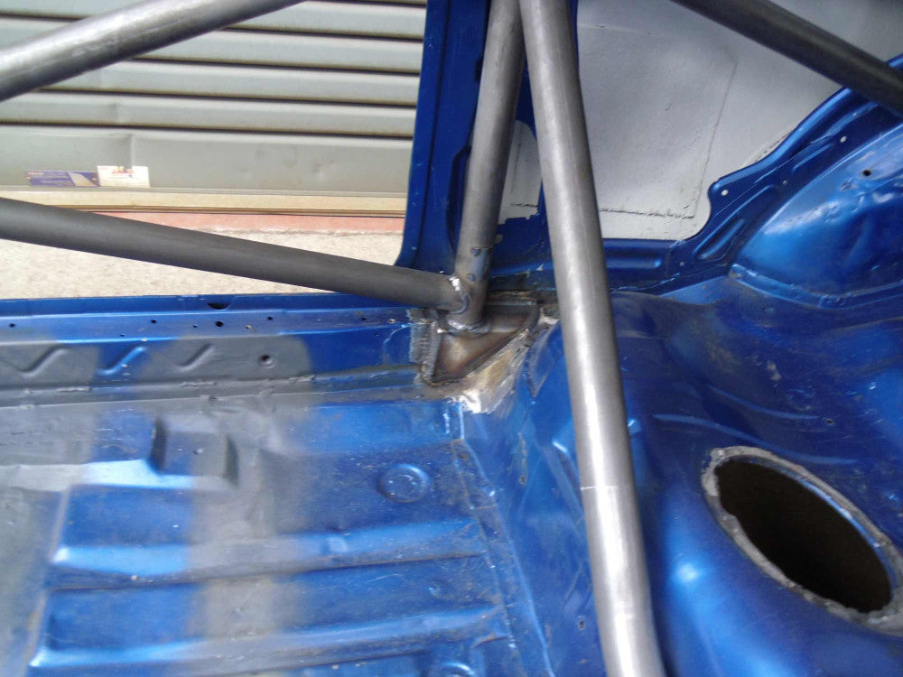 VAUXHALL Corsa B International Multipoint CDS roll cage kit. FIA Certificated 