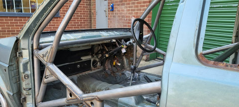 VOLKSWAGEN Golf Mk2 6 point National CDS roll cage kit. MS UK Compliant 