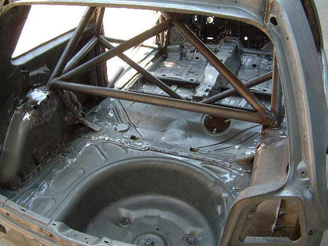 VOLKSWAGEN Golf Mk3 International Multipoint T45 roll cage kit. FIA Certificated