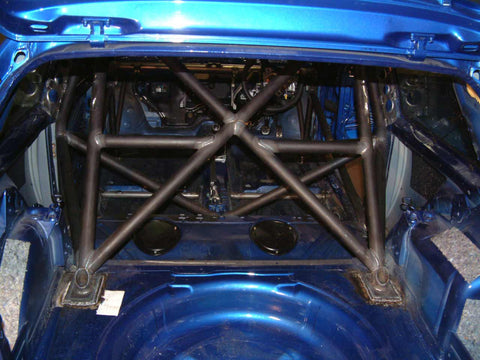 VOLKSWAGEN Golf Mk4 R32 International Multipoint T45 roll cage kit. FIA Certificated 