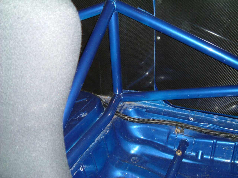 VOLKSWAGEN Golf Mk4 R32 International Multipoint T45 roll cage kit. FIA Certificated