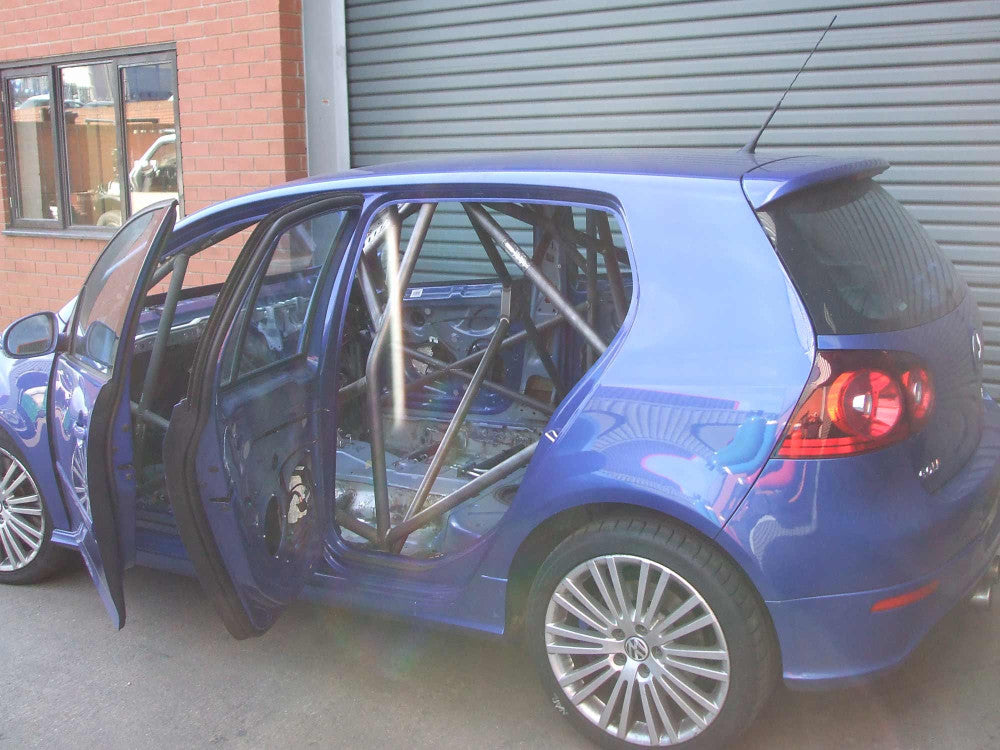 VOLKSWAGEN Golf Mk5 R32 Multipoint T45 roll cage kit