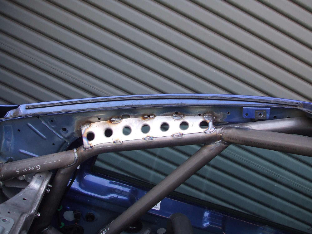 VOLKSWAGEN Golf Mk5 R32 Multipoint T45 roll cage kit