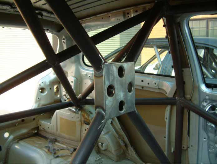 VOLKSWAGEN Polo 94-99 MK3 Type 6N International Multipoint T45 roll cage kit. FIA Certificated 