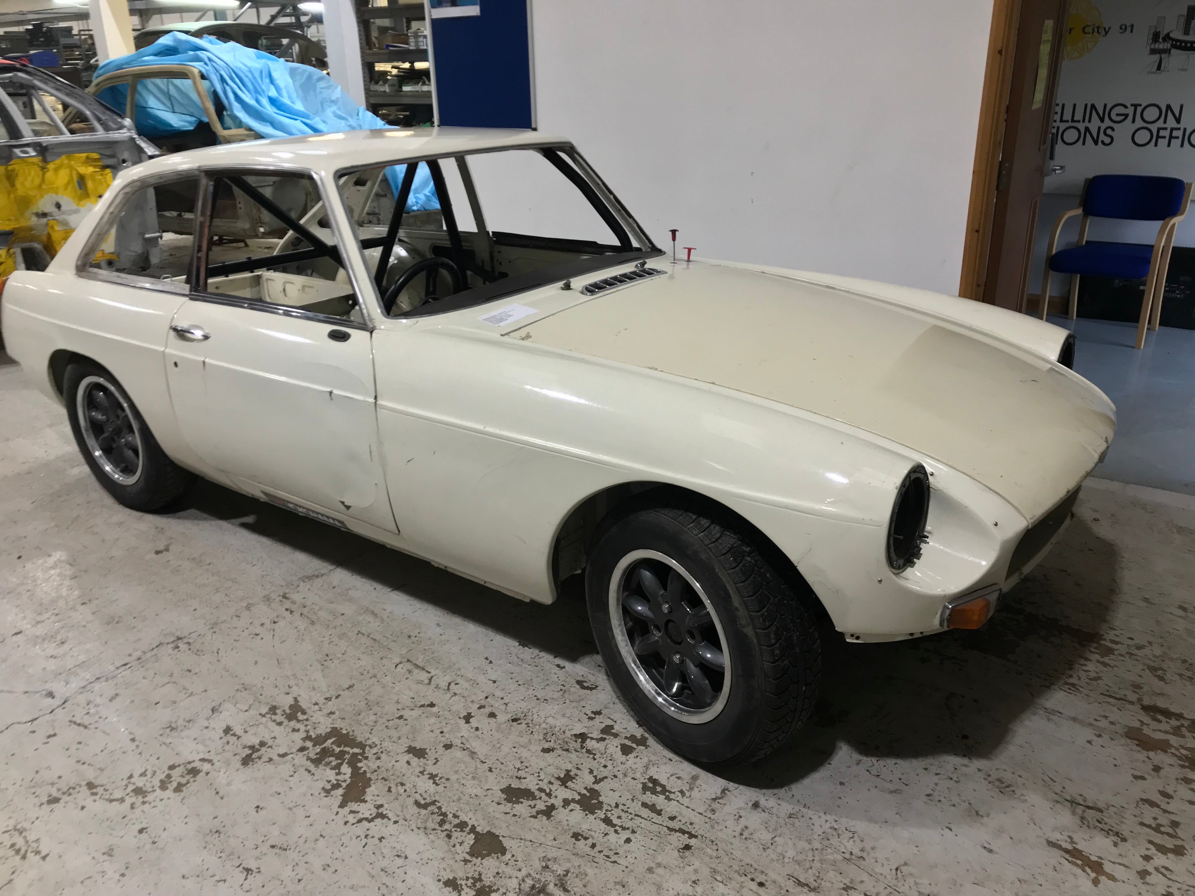 MG MGB GT Bolt-in T45 roll cage MS UK Compliant to Appendix K 